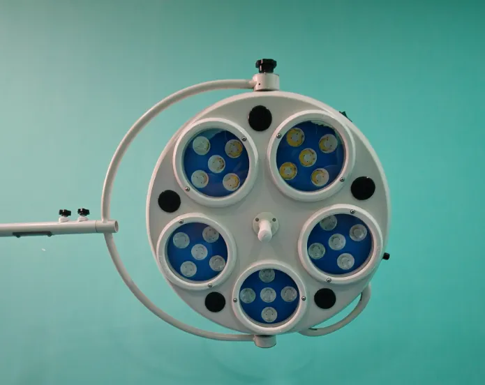surgical lights manufacturer